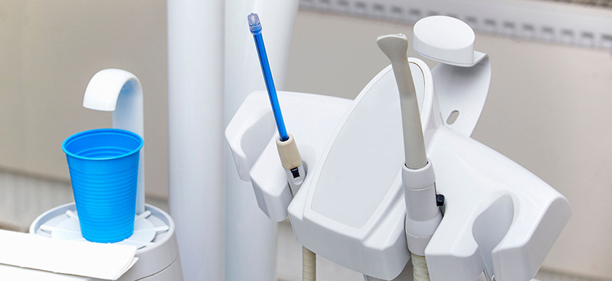 精心裝飾嘅兒牙診間結合兒童心理學，趣味裝潢與配色降低兒童緊張情緒，兒牙也能輕松睇。